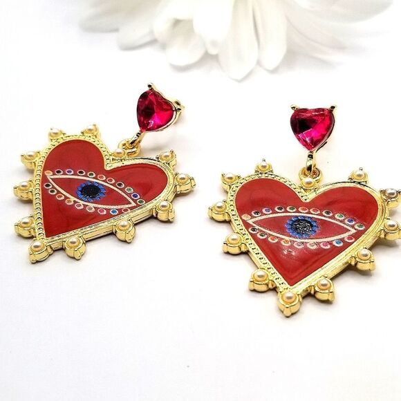 Jewelry - Evil eye heart shaped Dangle earrings.
